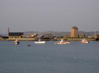 Vue sur le port - Double-cliquez pour afficher l'image en grand.