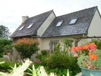 Gîte Bretagne profonde-le-cloitre-saint-thegonnec - Centre bourg