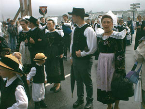 danseurs filets bleus